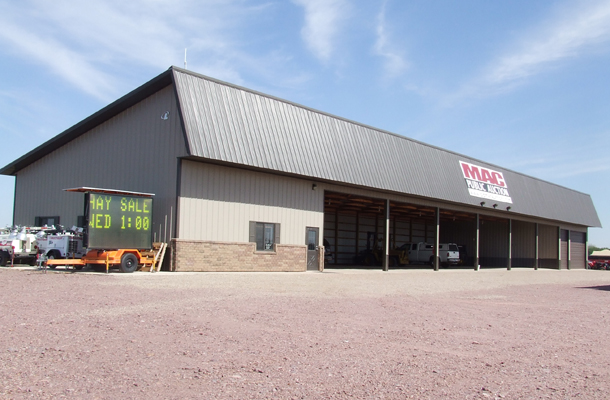 Larchwood, IA, Auction House, Hoksbergen and DeStigter Construction Inc., Lester Buildings
