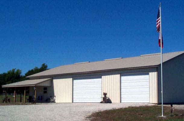 Paola KS, Garage, W.R. Barcus, Lester Buildings