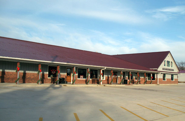 Kewanee IL, Retail Store, Bob Johnson Construction, Lester Buildings