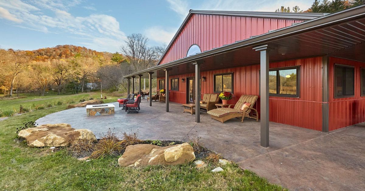 Designing a Pole Barn Home That Doesn’t Feel Like a Barn