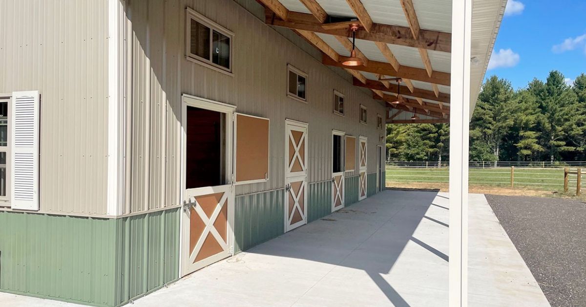 Building a Horse Barn That Prioritizes Safety and Function