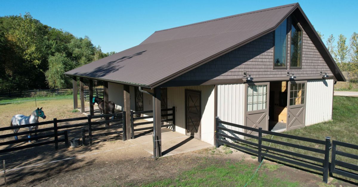 What Livestock Owners Should Look for in a Barn Layout
