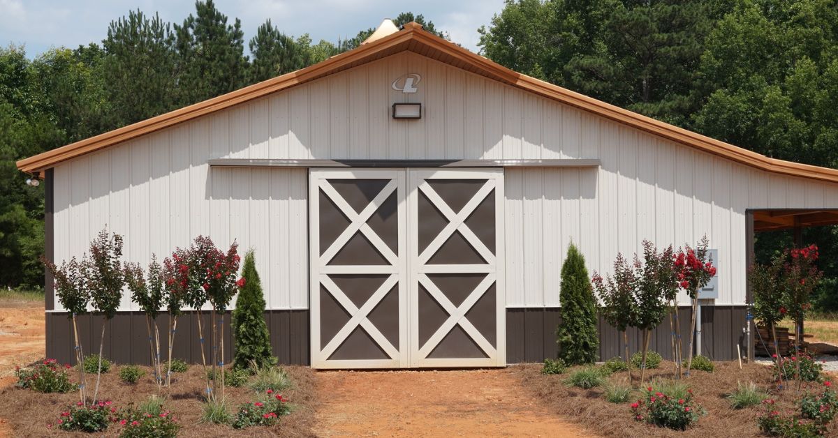 8 Considerations When Building a Homestead Barn